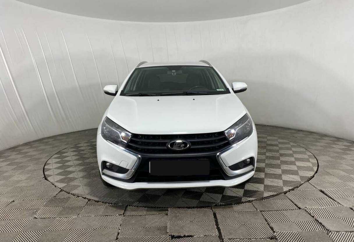 Lada (ВАЗ) Vesta SW, 2021 - фото №2