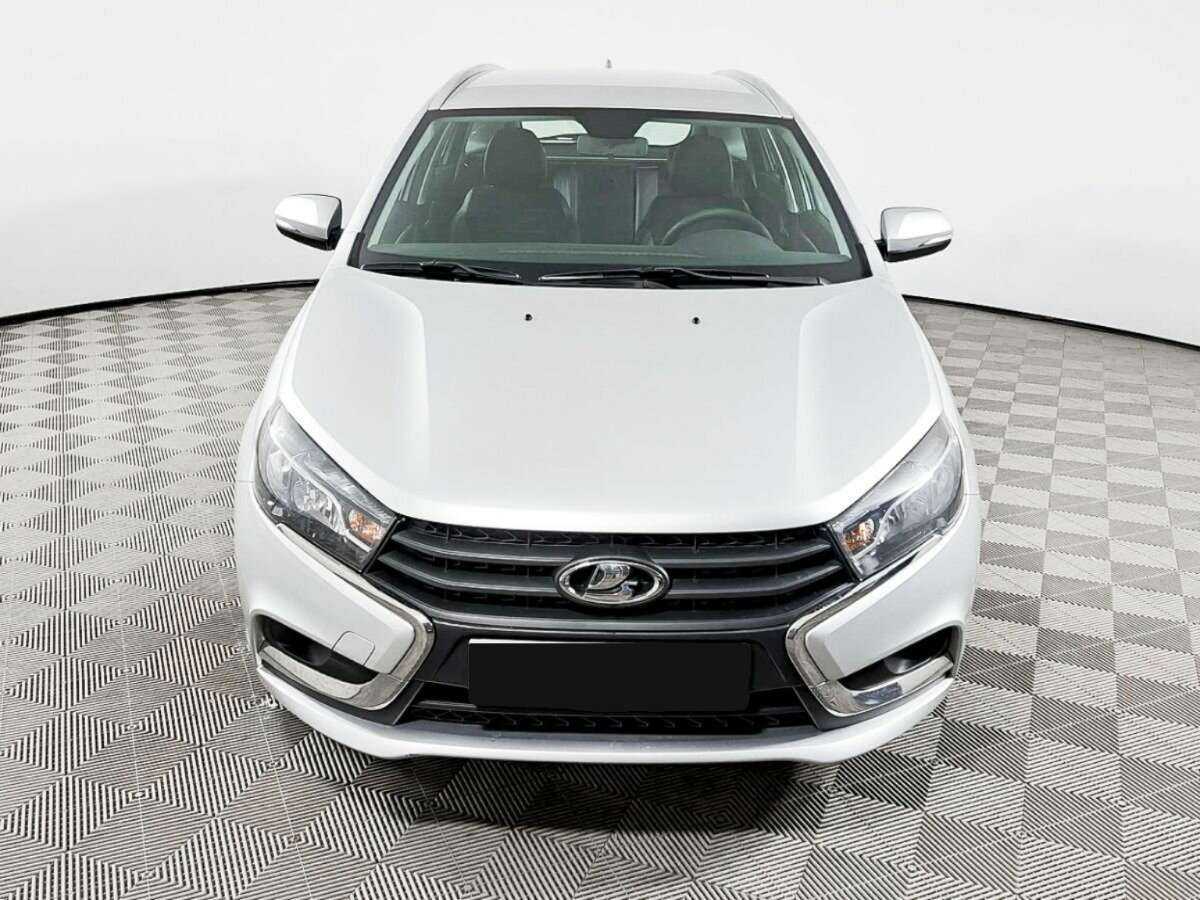 Lada (ВАЗ) Vesta SW, 2019 - фото №2